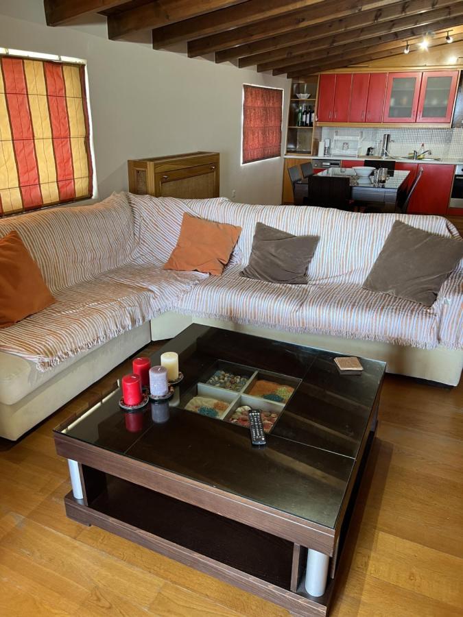 Georgios Apartments 아르테미다 외부 사진